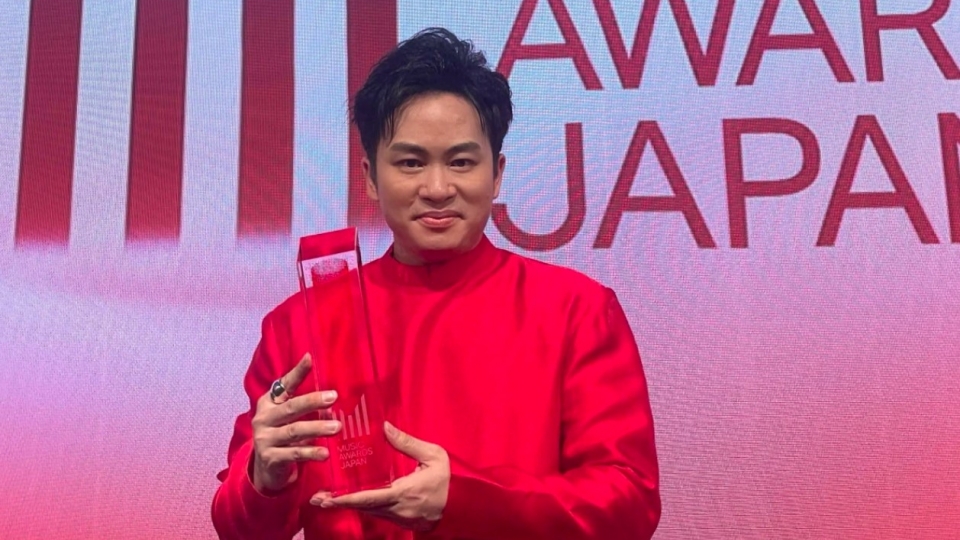 First Vietnamese vocalist honoured at Music Awards Japan